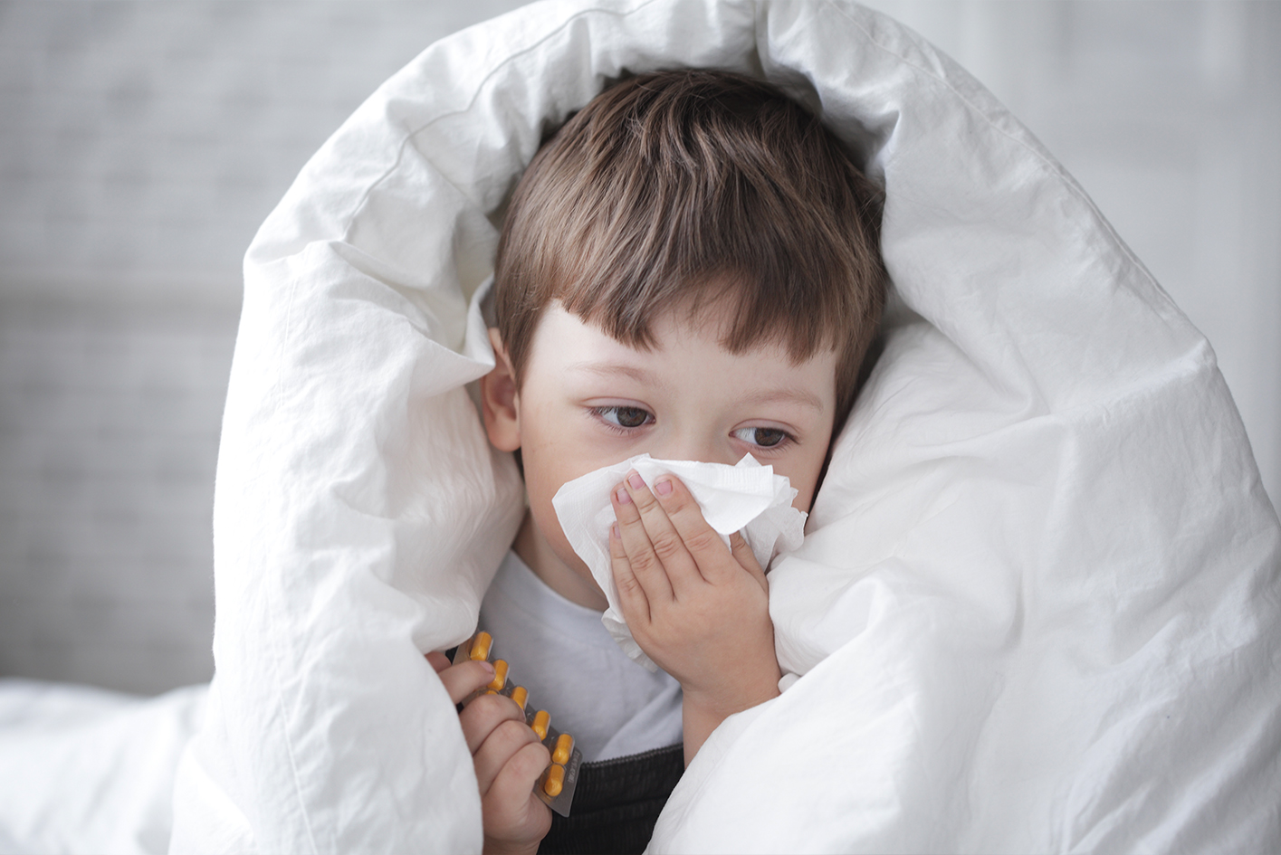Resfriado é um dos sintomas de febre em bebê
